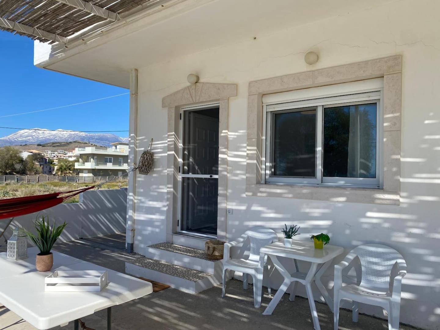 Zen Seaside Apartment Kalamaki (Heraklion) Exterior foto
